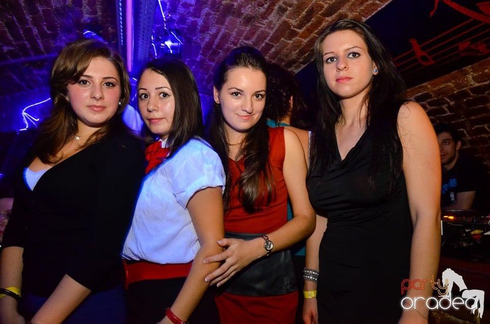 DJ Szatmári & Jucus în Club Escape,