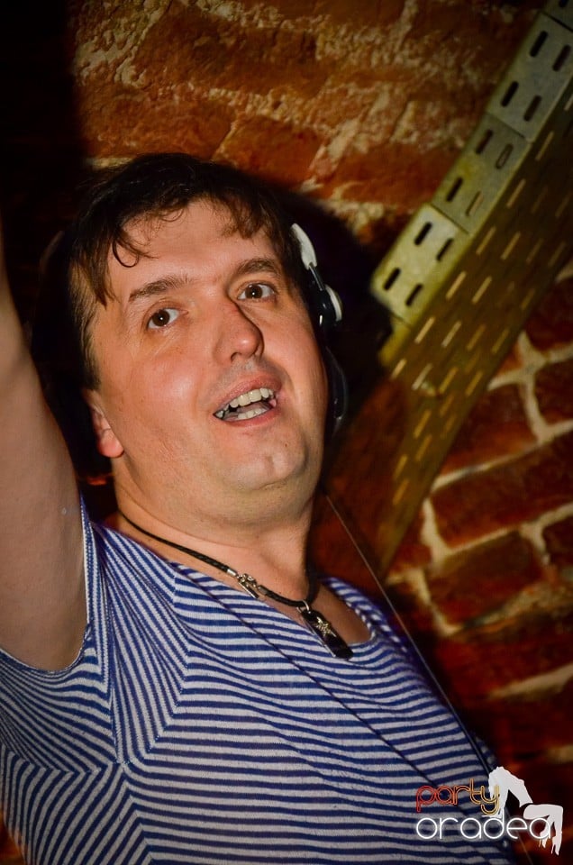 DJ Szatmári & Jucus în Club Escape,