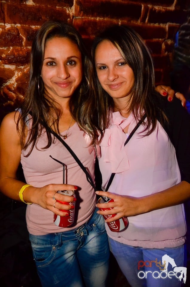 DJ Szatmári & Jucus în Club Escape,