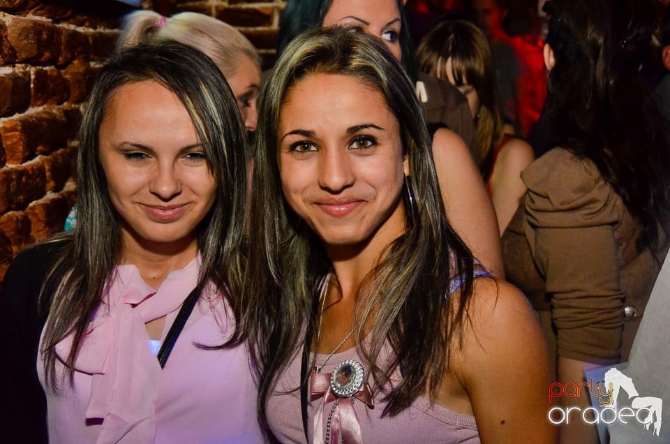 DJ Szatmári & Jucus în Club Escape,