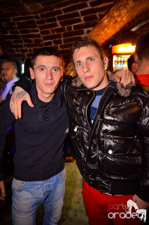 DJ Szatmári & Jucus în Club Escape,