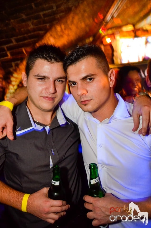 DJ Szatmári & Jucus în Club Escape, 