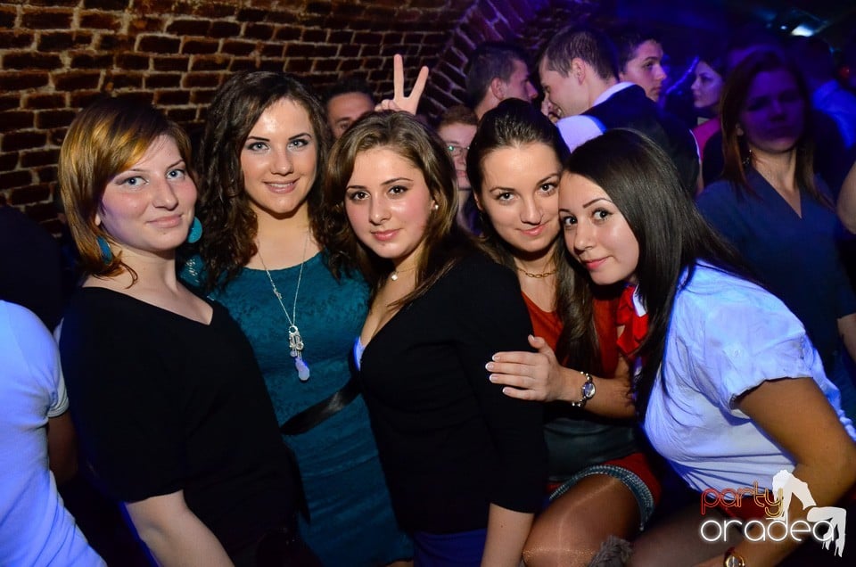 DJ Szatmári & Jucus în Club Escape,