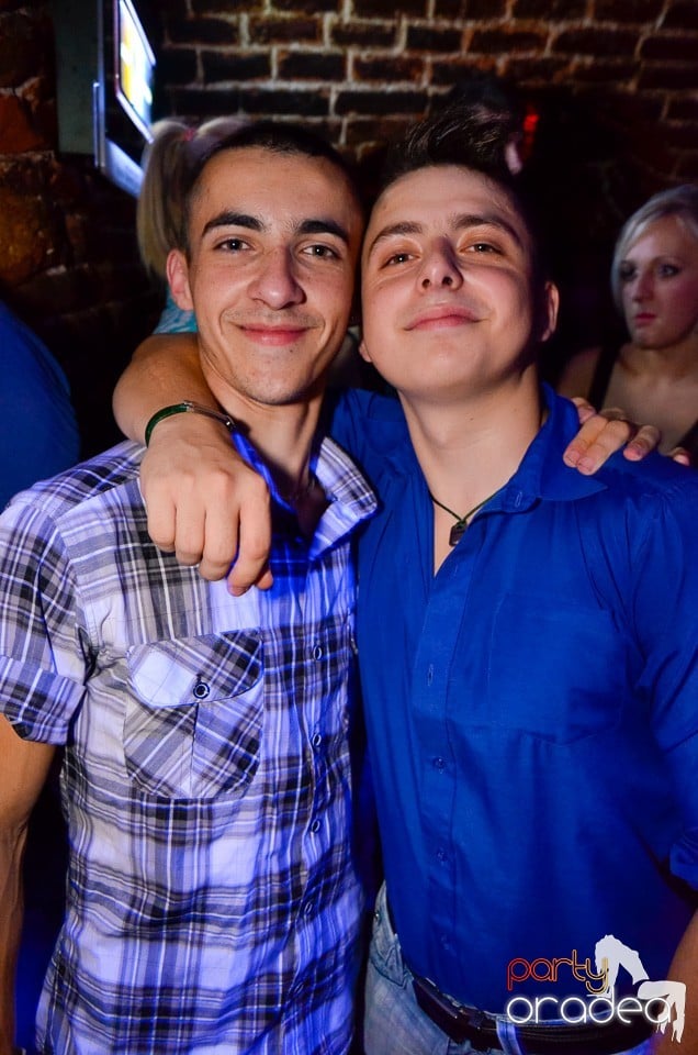 DJ Szatmári & Jucus în Club Escape,