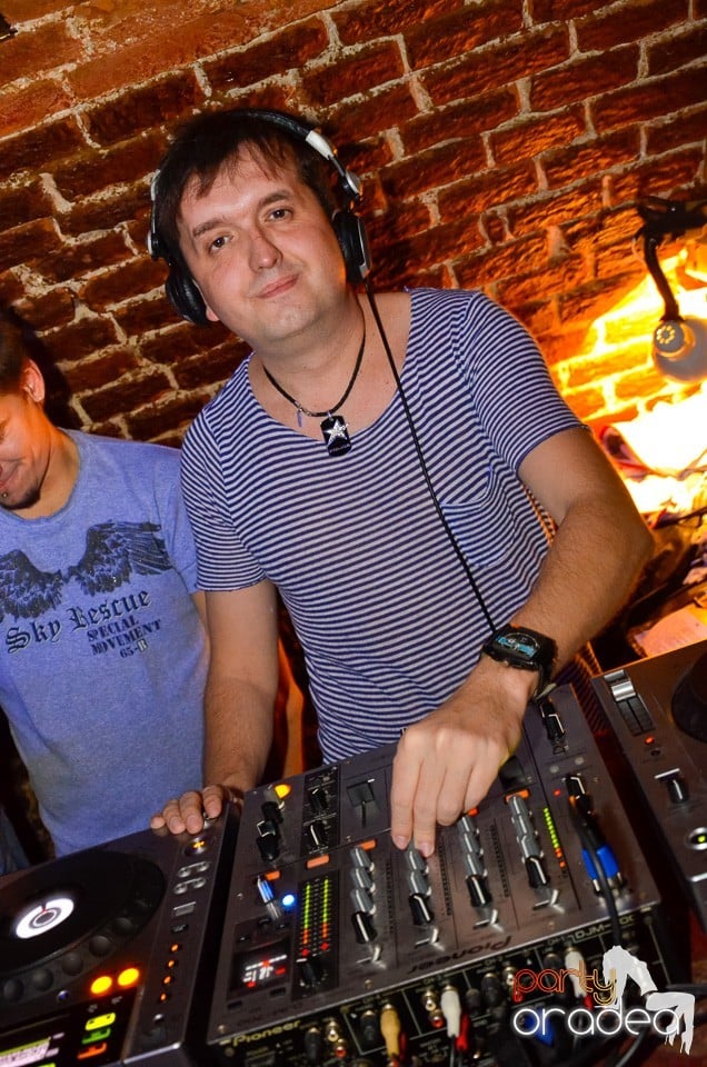 DJ Szatmári & Jucus în Club Escape, 