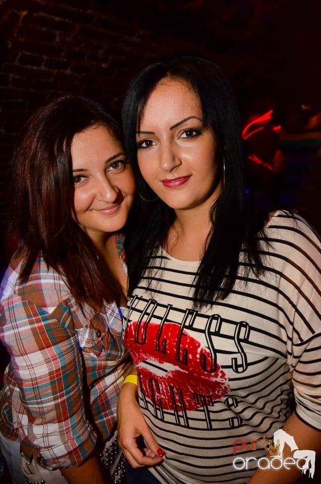 DJ Szatmári & Jucus în Club Escape,