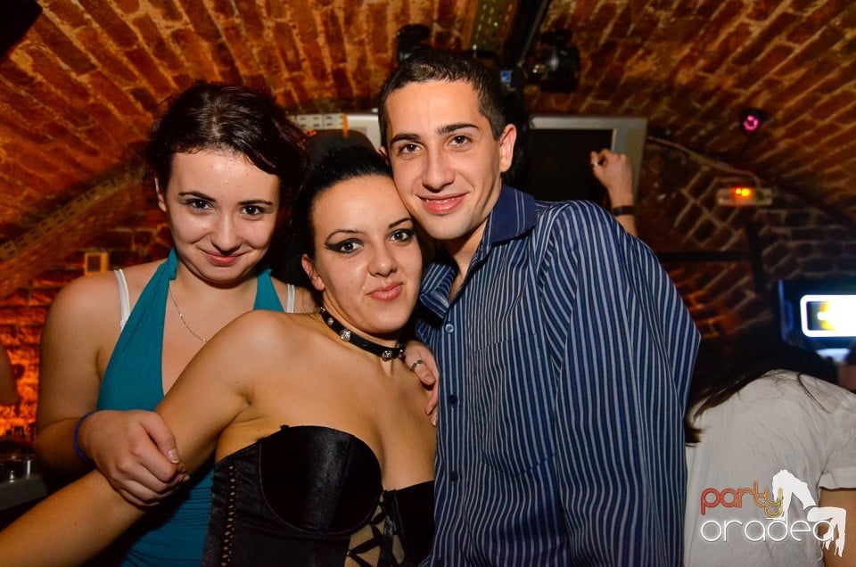 DJ Szatmári & Jucus în Club Escape,