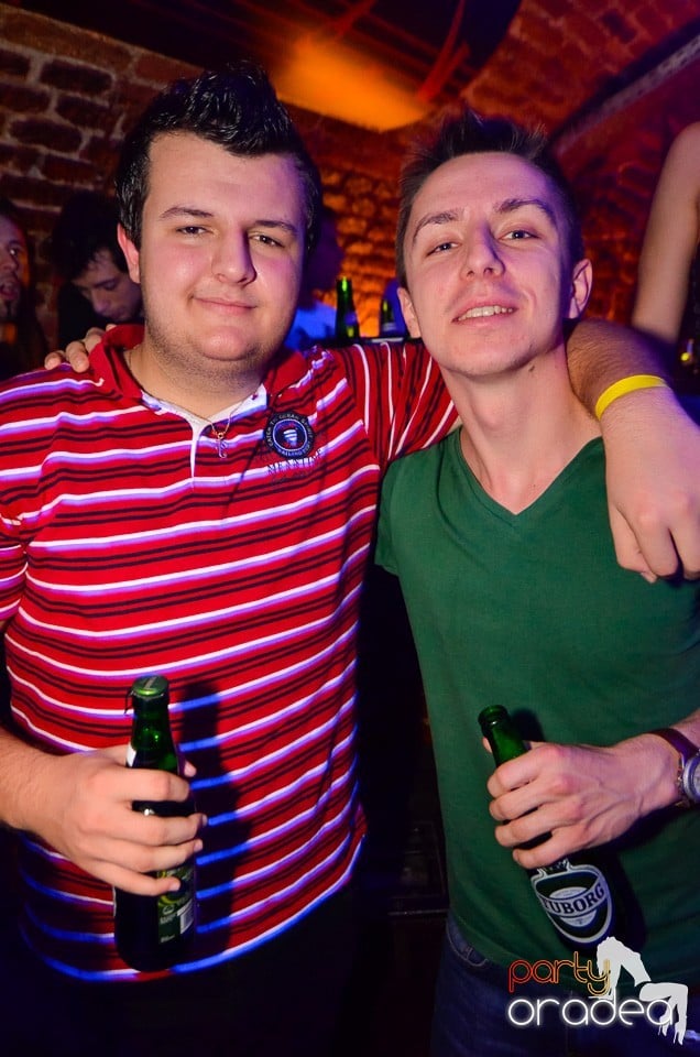 DJ Szatmári & Jucus în Club Escape, 