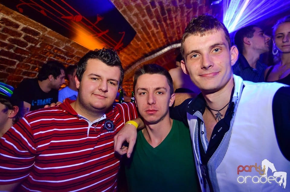 DJ Szatmári & Jucus în Club Escape, 