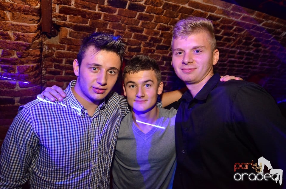 DJ Szatmári & Jucus în Club Escape,