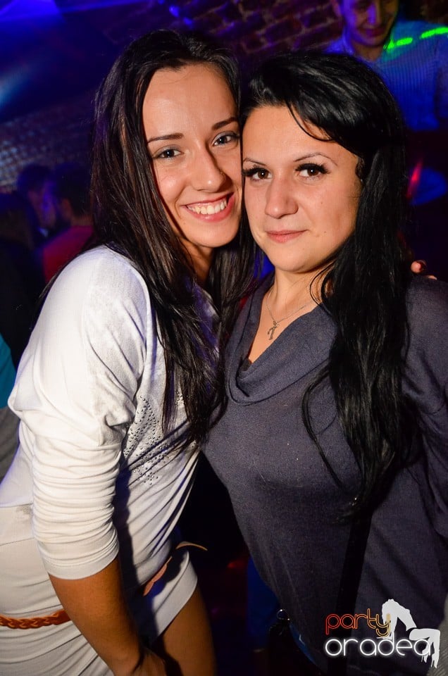 DJ Szatmári & Jucus în Club Escape,