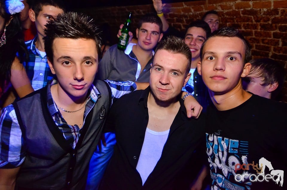 DJ Szatmári & Jucus în Club Escape,