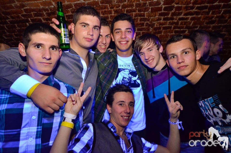 DJ Szatmári & Jucus în Club Escape,