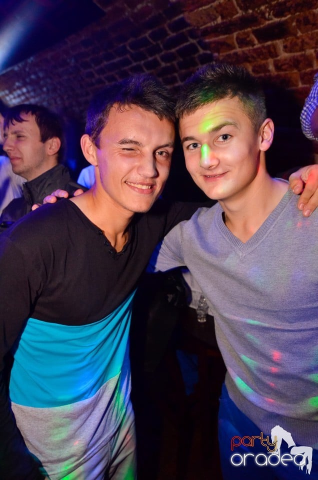 DJ Szatmári & Jucus în Club Escape, 