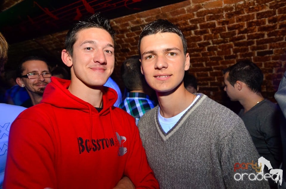 DJ Szatmári & Jucus în Club Escape, 