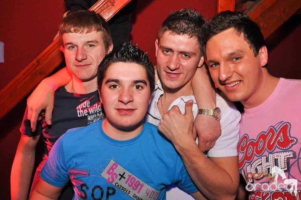 DJ Szatmári & Jucus în Disco Faház,
