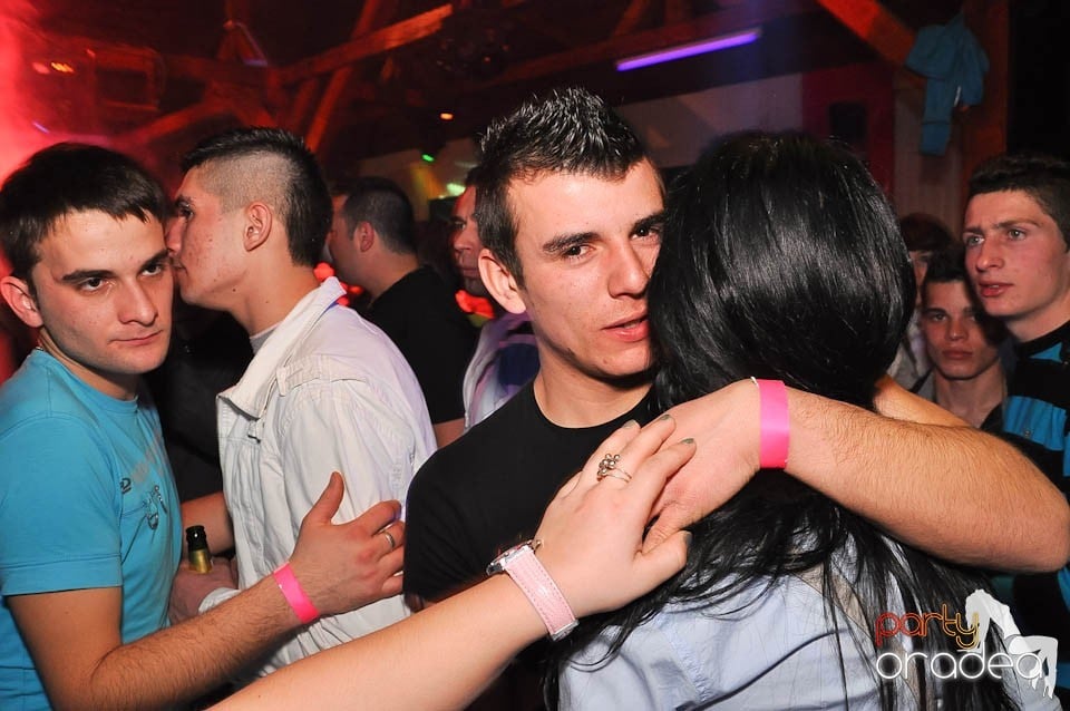 DJ Szatmári & Jucus în Disco Faház,
