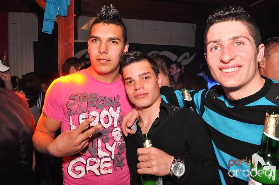 DJ Szatmári & Jucus în Disco Faház,
