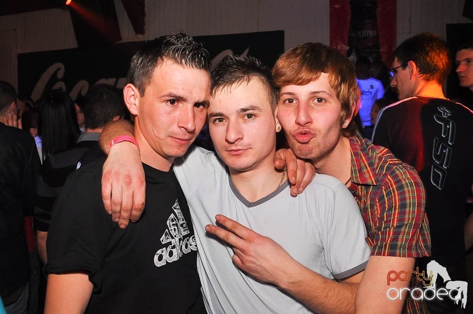 DJ Szatmári & Jucus în Disco Faház,