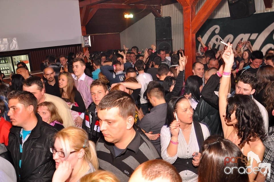 DJ Szatmári & Jucus în Disco Faház,