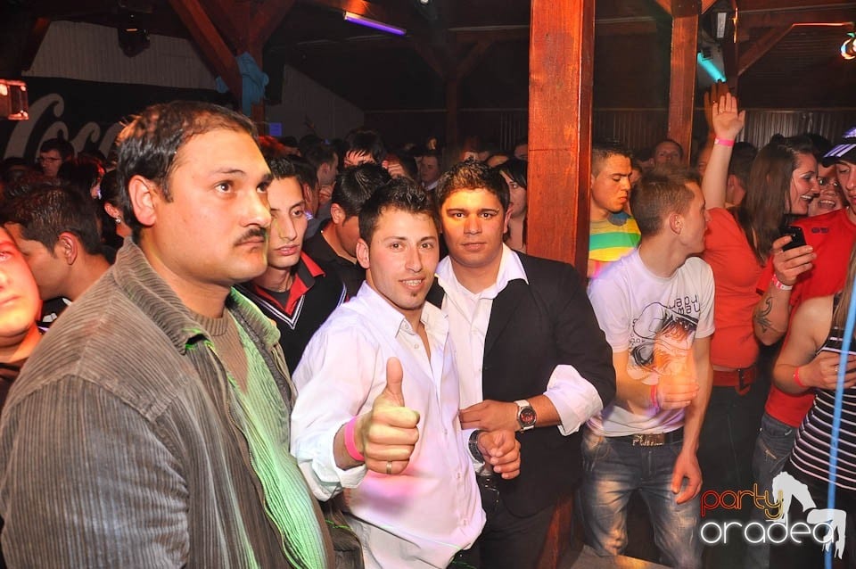 DJ Szatmári & Jucus în Disco Faház,