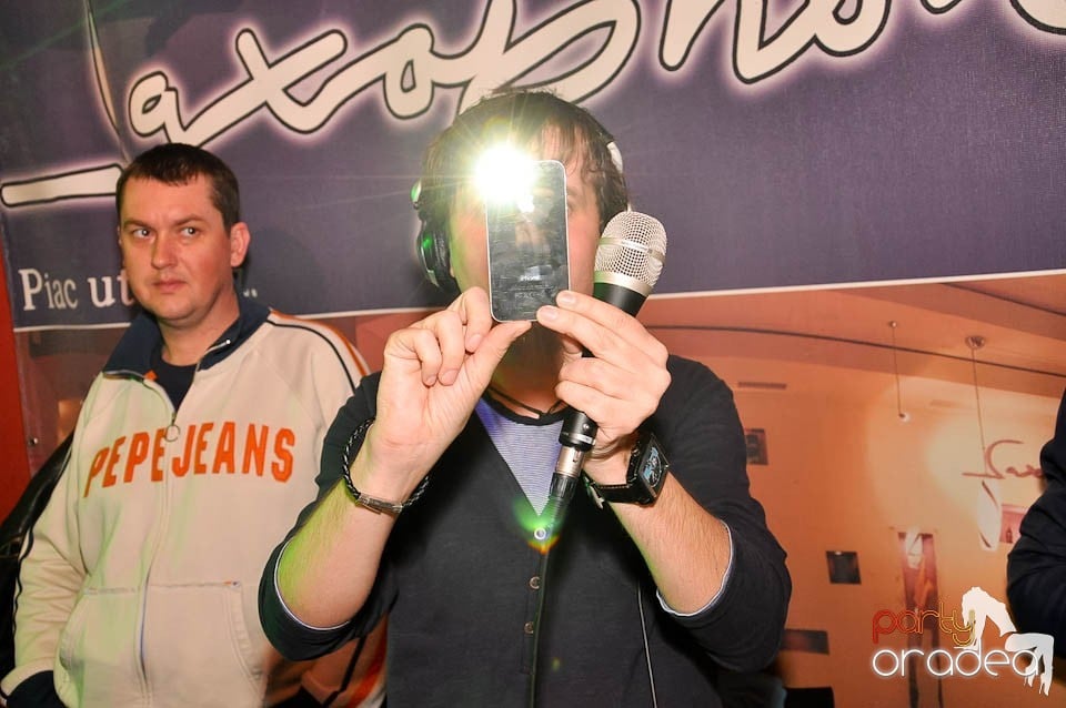 DJ Szatmári & Jucus în Disco Faház,