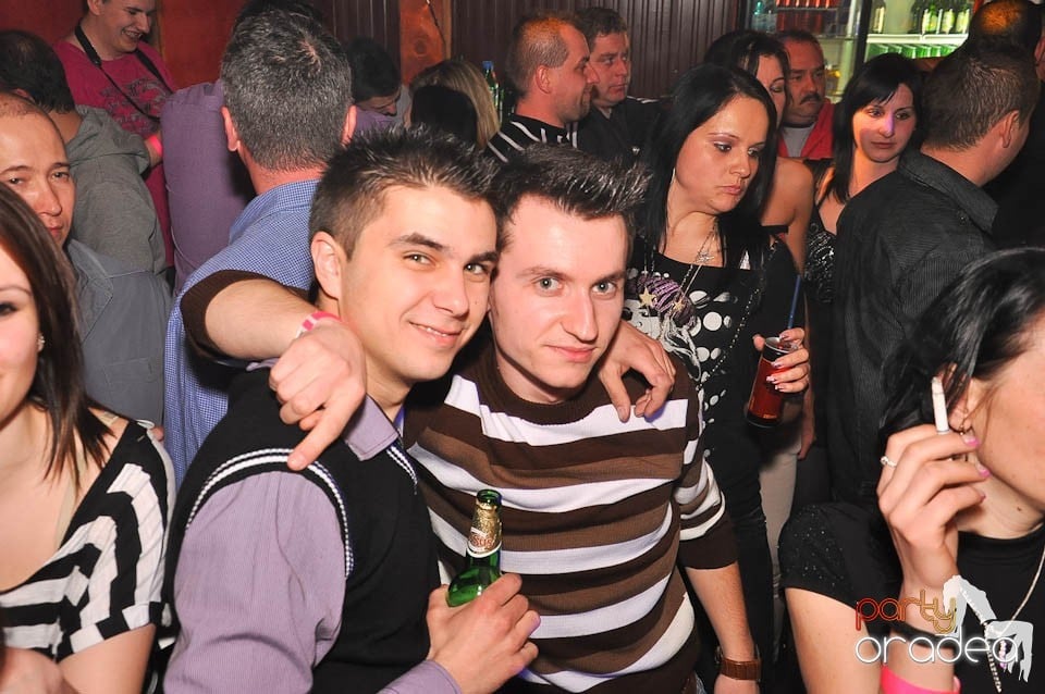 DJ Szatmári & Jucus în Disco Faház,