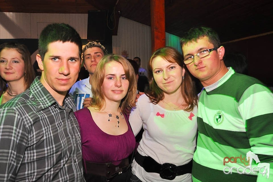 DJ Szatmári & Jucus în Disco Faház,