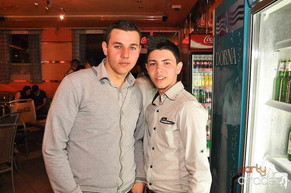 DJ Szatmári & Jucus în Disco Faház,