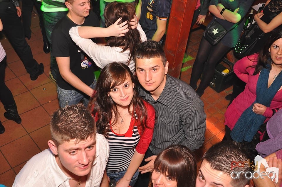 DJ Szatmári & Jucus în Disco Faház,