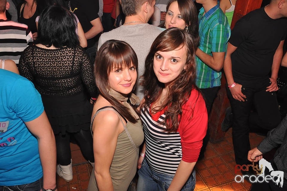 DJ Szatmári & Jucus în Disco Faház,