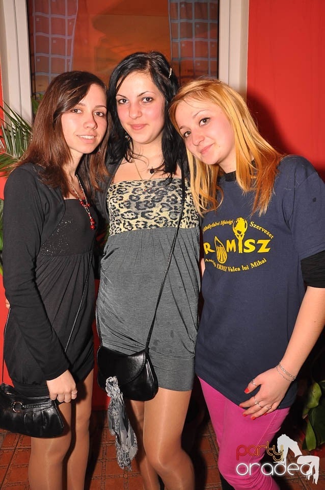 DJ Szatmári & Jucus în Disco Faház,