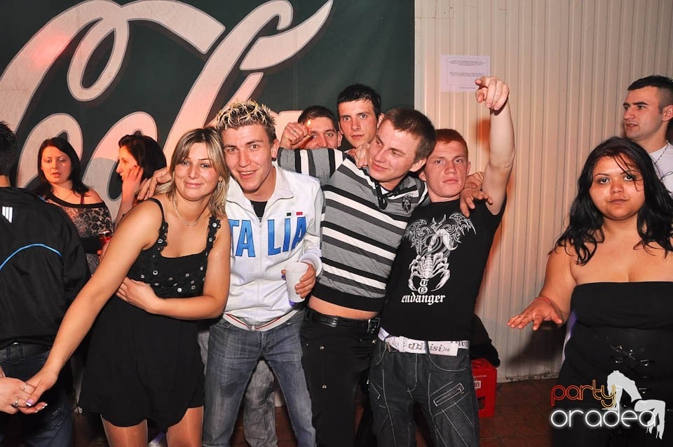 DJ Szatmári & Jucus în Disco Faház,