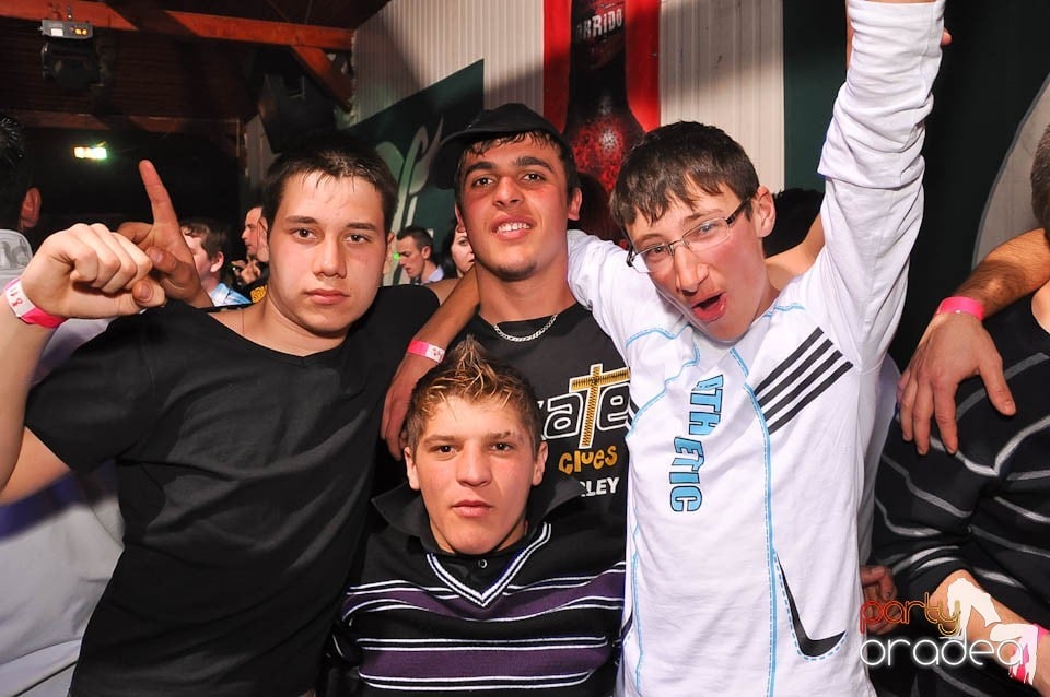 DJ Szatmári & Jucus în Disco Faház,