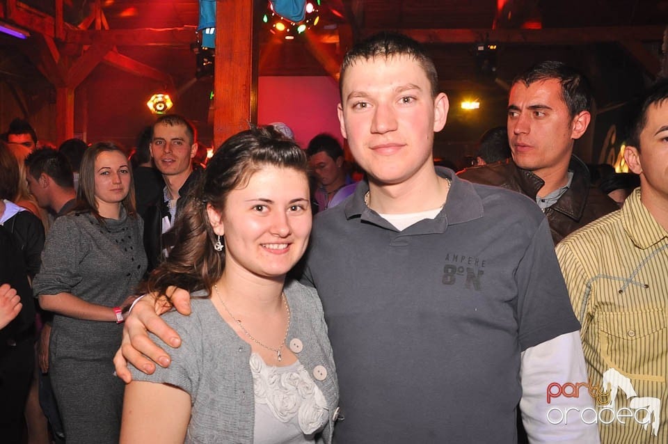 DJ Szatmári & Jucus în Disco Faház,