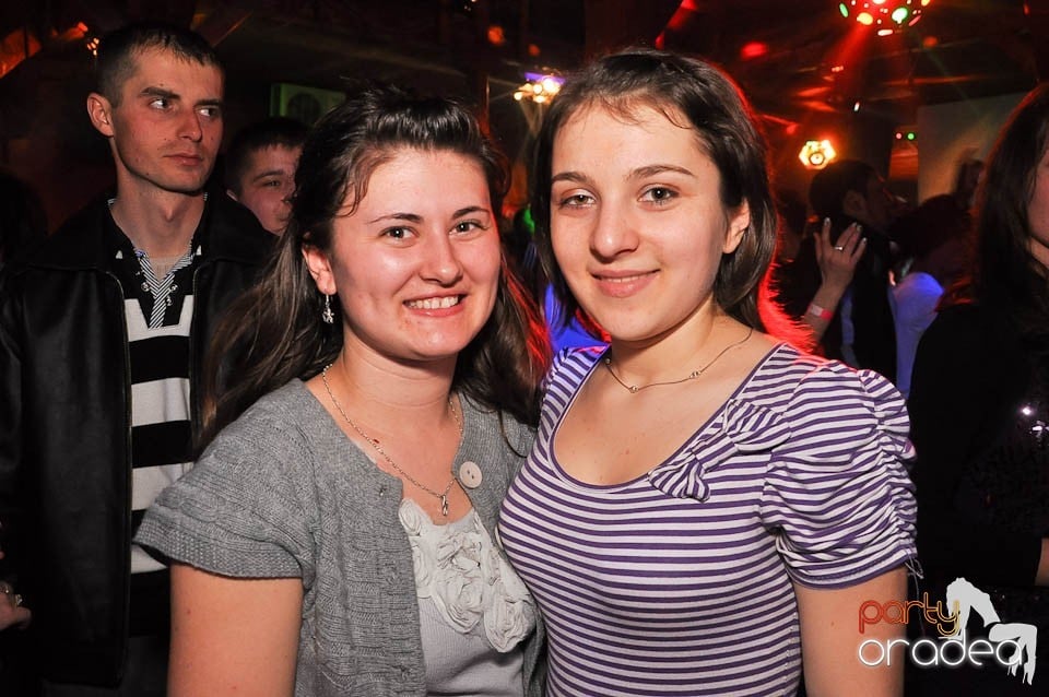 DJ Szatmári & Jucus în Disco Faház,