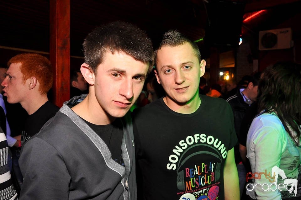 DJ Szatmári & Jucus în Disco Faház,