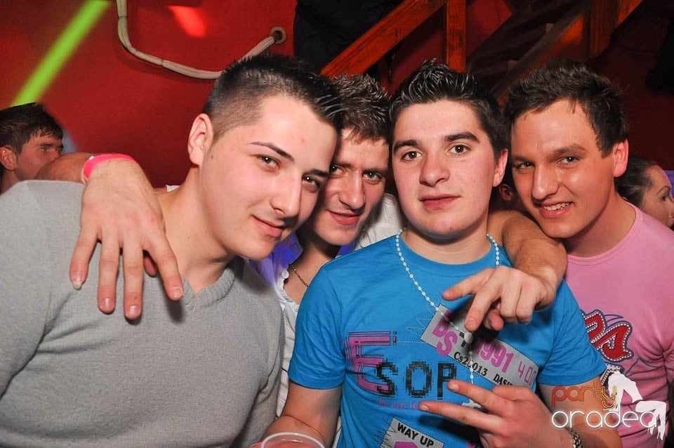 DJ Szatmári & Jucus în Disco Faház,