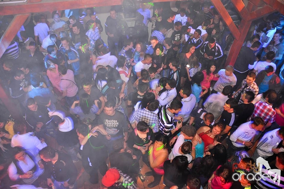 DJ Szatmári & Jucus în Disco Faház,
