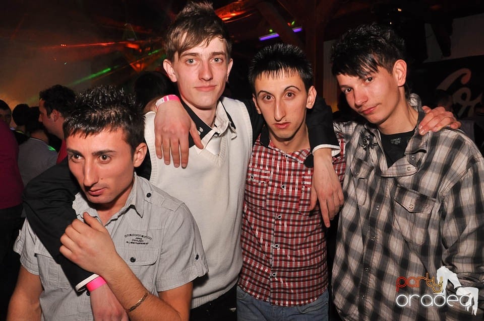 DJ Szatmári & Jucus în Disco Faház,