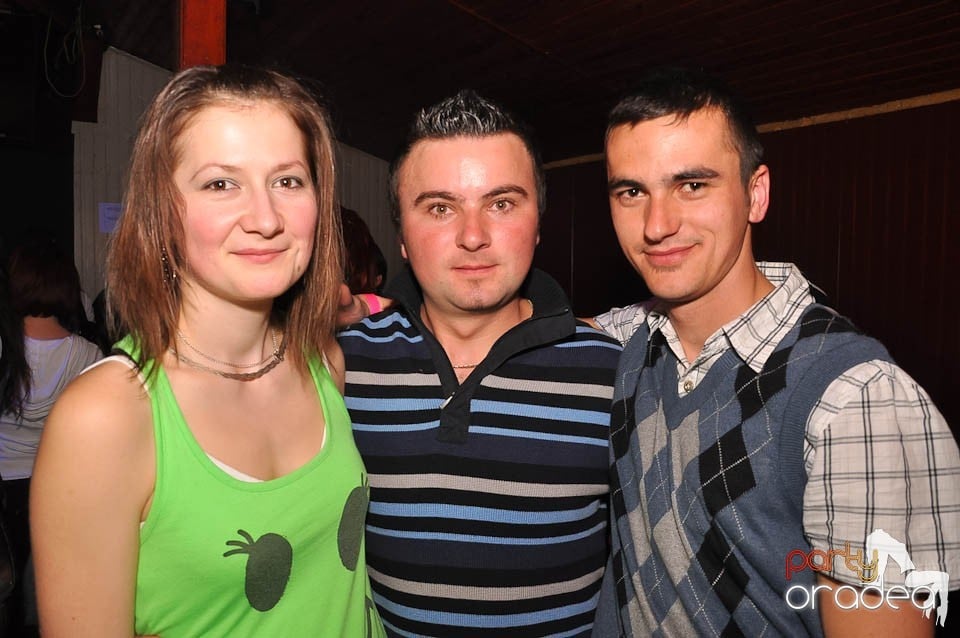DJ Szatmári & Jucus în Disco Faház,