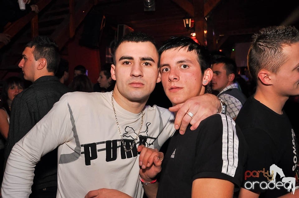 DJ Szatmári & Jucus în Disco Faház,