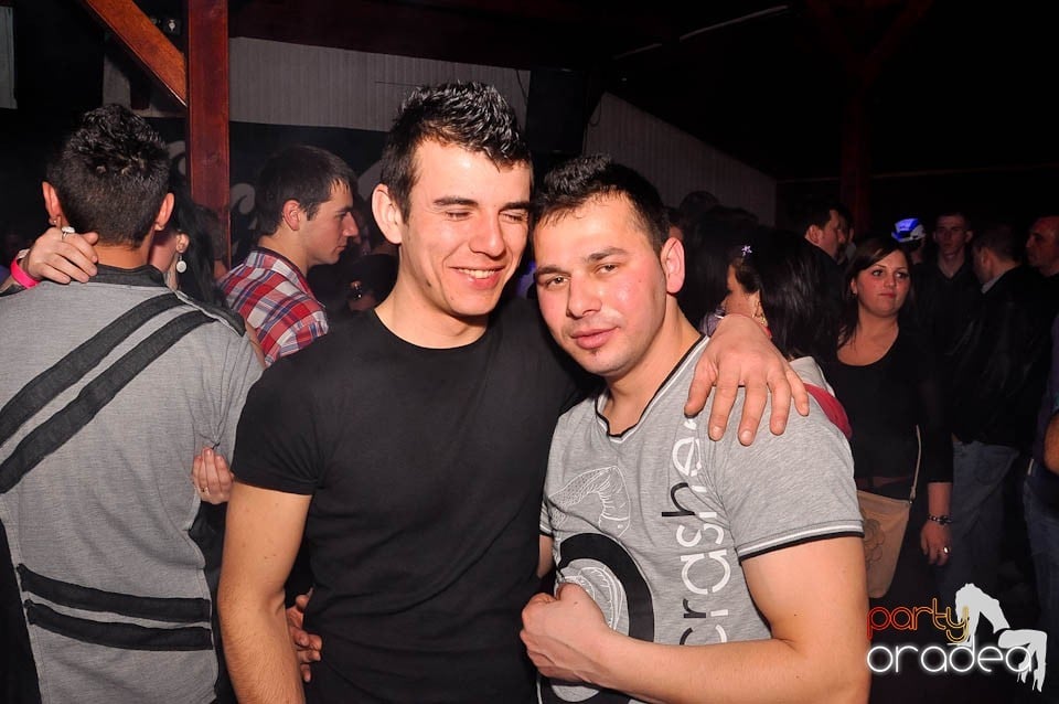 DJ Szatmári & Jucus în Disco Faház,