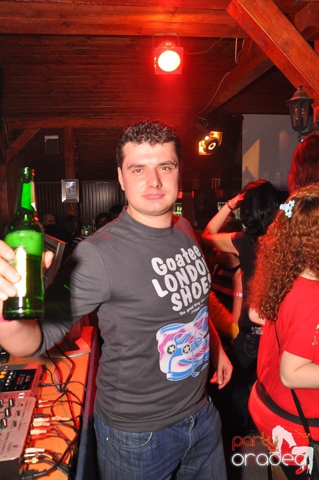 DJ Szatmári & Jucus în Disco Faház,