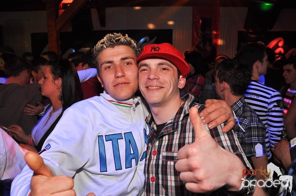 DJ Szatmári & Jucus în Disco Faház,