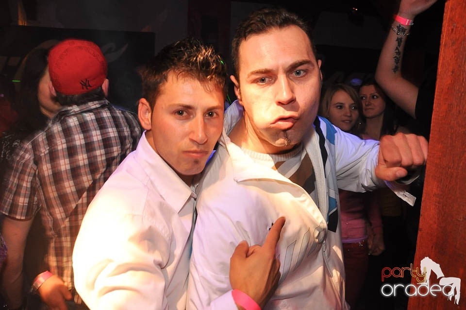 DJ Szatmári & Jucus în Disco Faház,