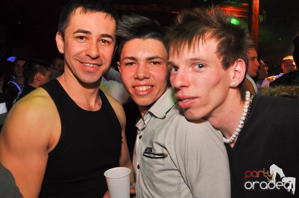 DJ Szatmári & Jucus în Disco Faház,