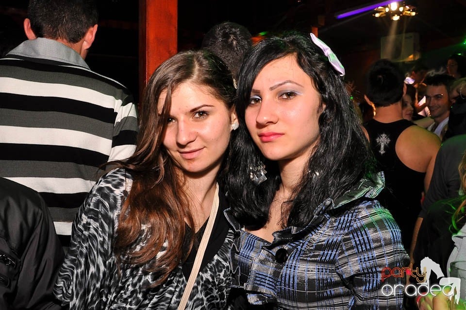DJ Szatmári & Jucus în Disco Faház,