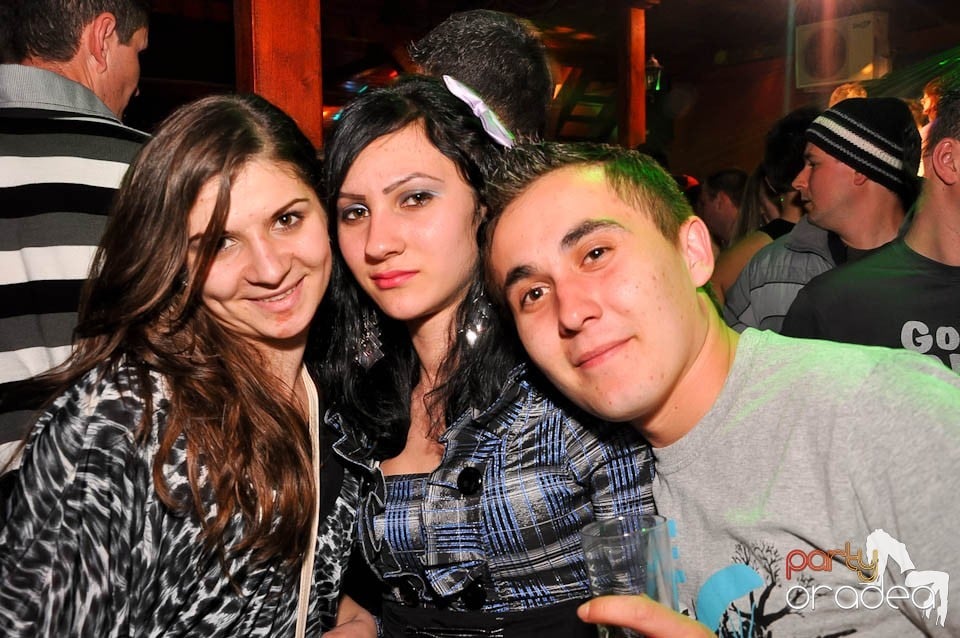 DJ Szatmári & Jucus în Disco Faház,