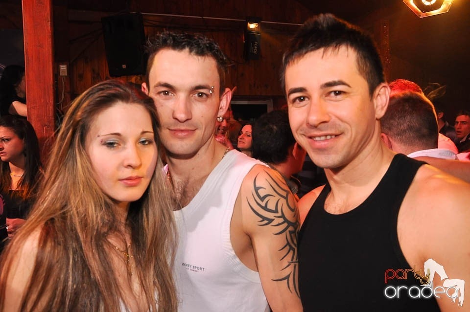 DJ Szatmári & Jucus în Disco Faház,
